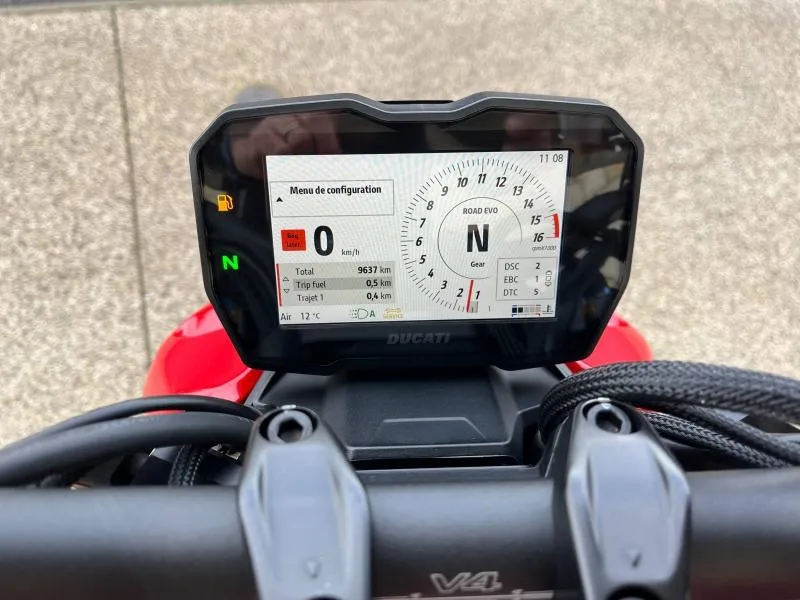 DUCATI 1103  V4 S 2023 avec Pot Akrapovic