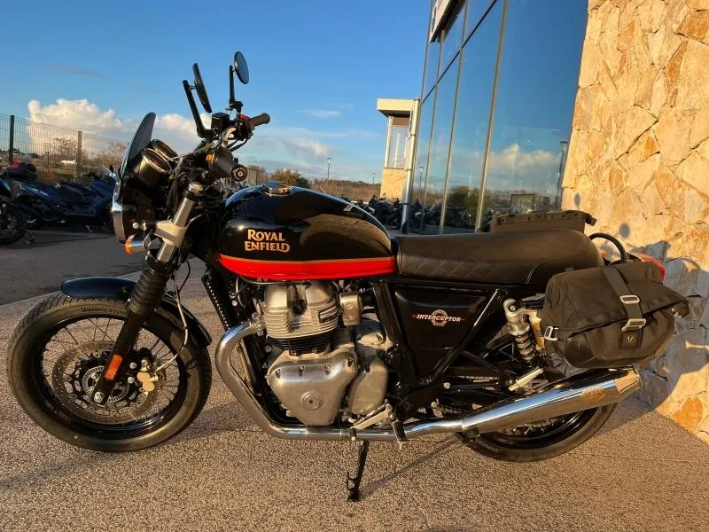 ROYAL ENFIELD Twin 650 Interceptor + OPTIONS