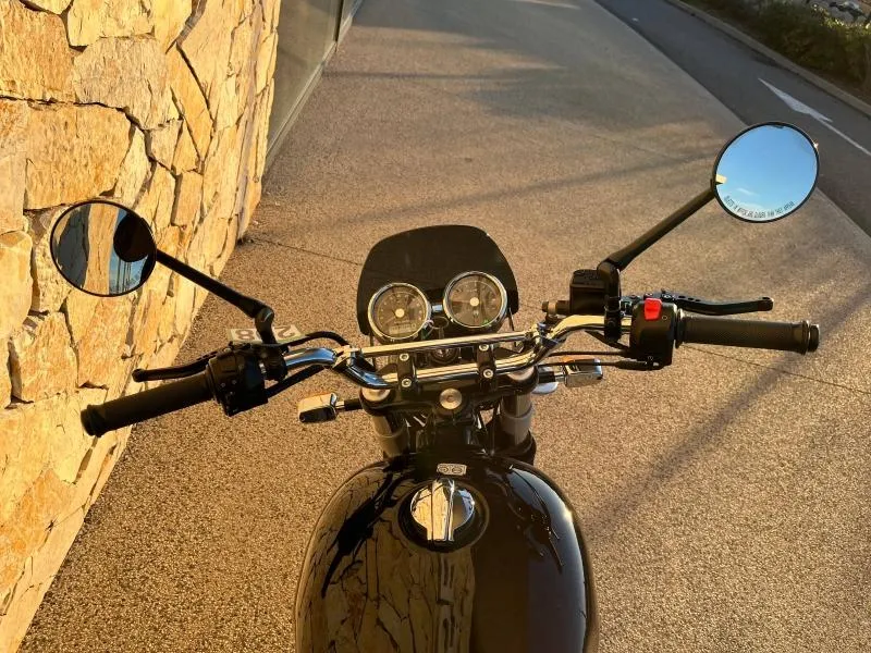 ROYAL ENFIELD Twin 650 Interceptor + OPTIONS