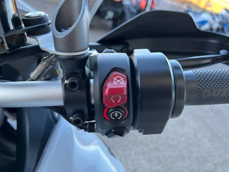 DUCATI V4 S 1160 + OPTIONS