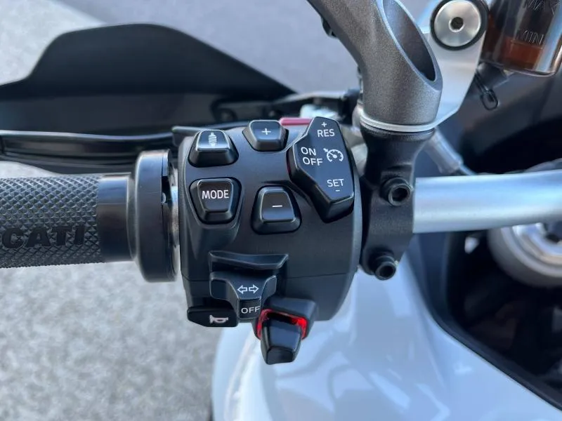DUCATI V4 S 1160 + OPTIONS
