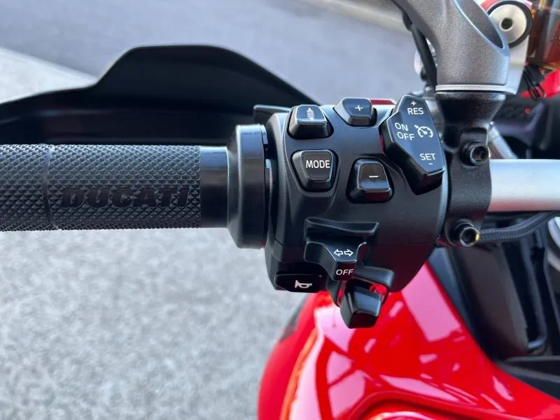 DUCATI V4 Rally 1160 Adventure Travel & Radar FULL OPTIONS