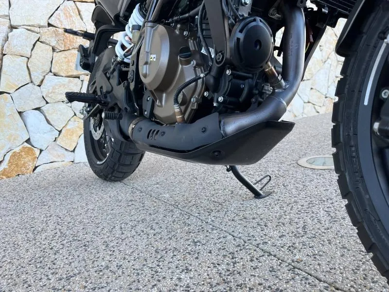 HUSQVARNA 401  35KM SEULEMENT GRIS/NOIR