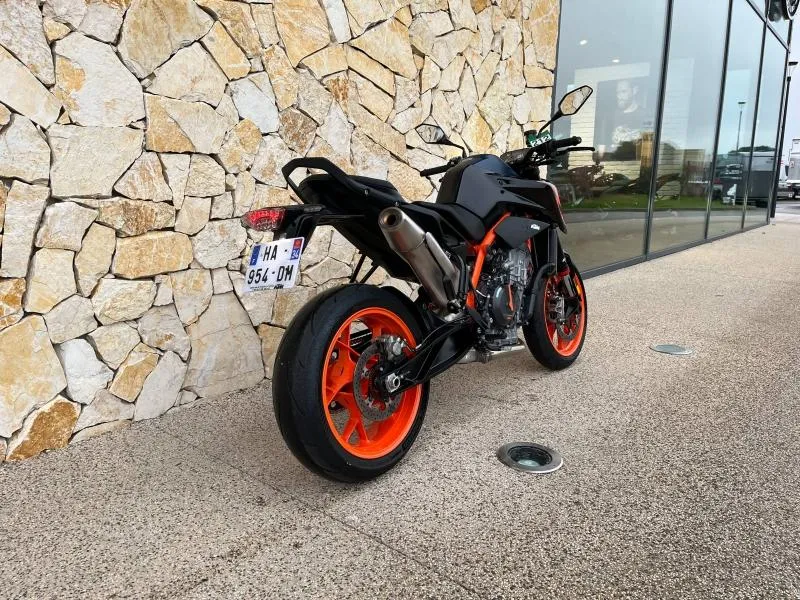 KTM 890 R