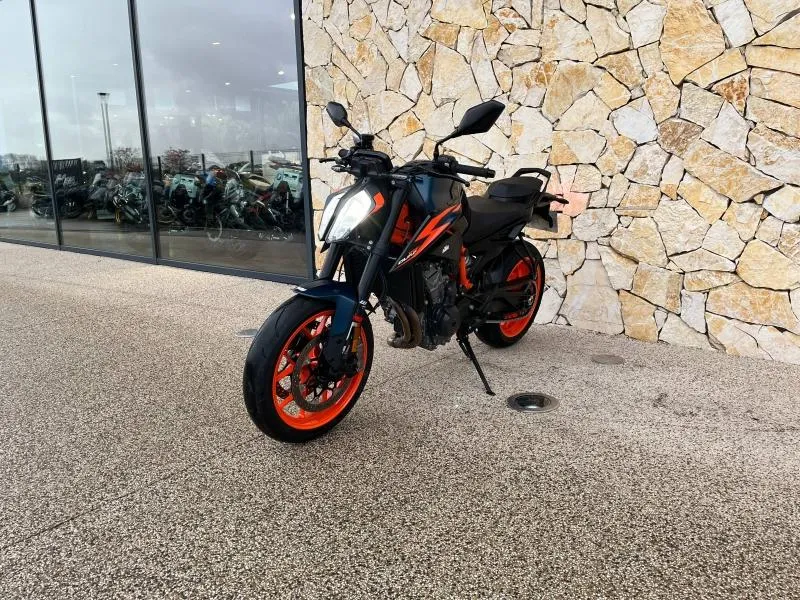 KTM 890 R