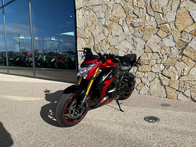 SUZUKI 1000 ABS 2018 + OPTIONS