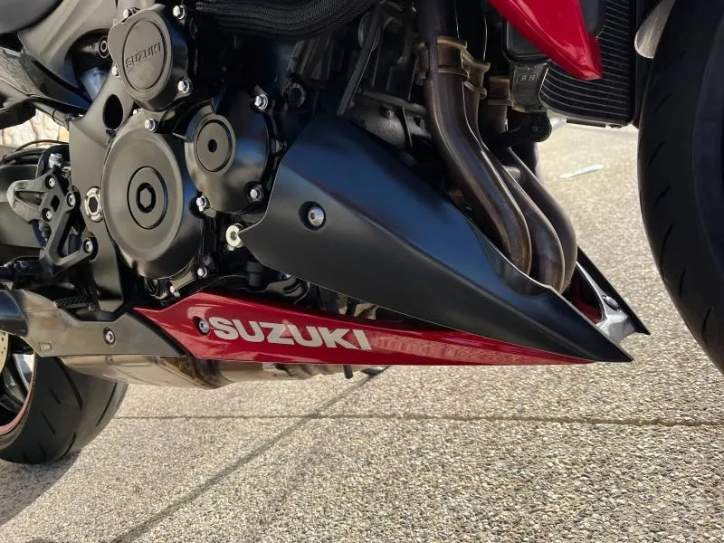 SUZUKI 1000 ABS 2018 + OPTIONS