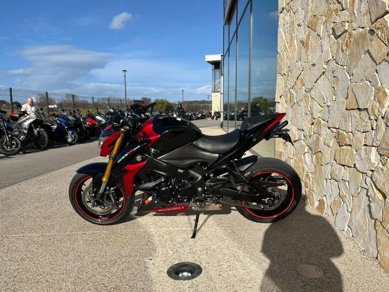 SUZUKI 1000 ABS 2018 + OPTIONS