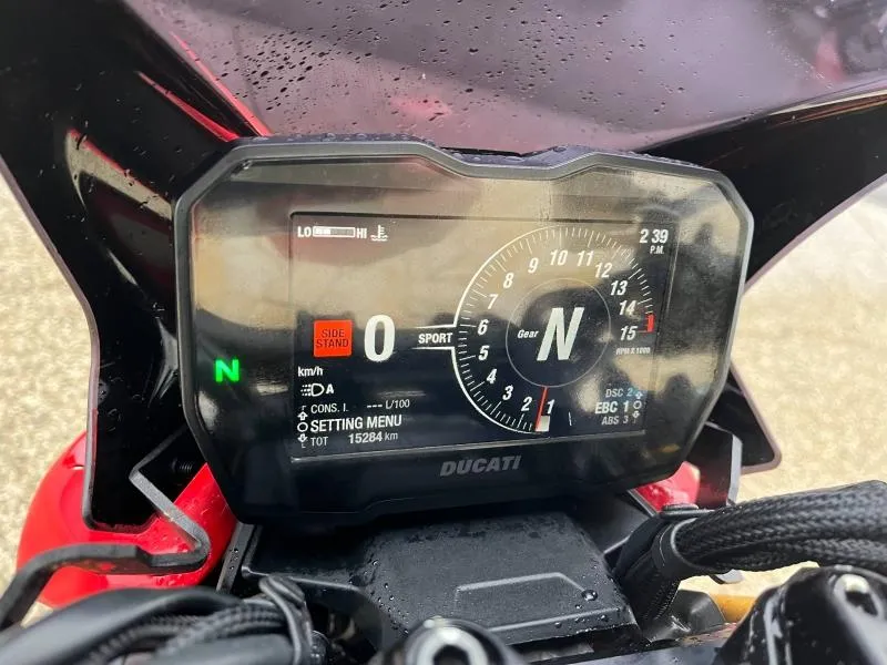 DUCATI 1103 V4 S + OPTIONS