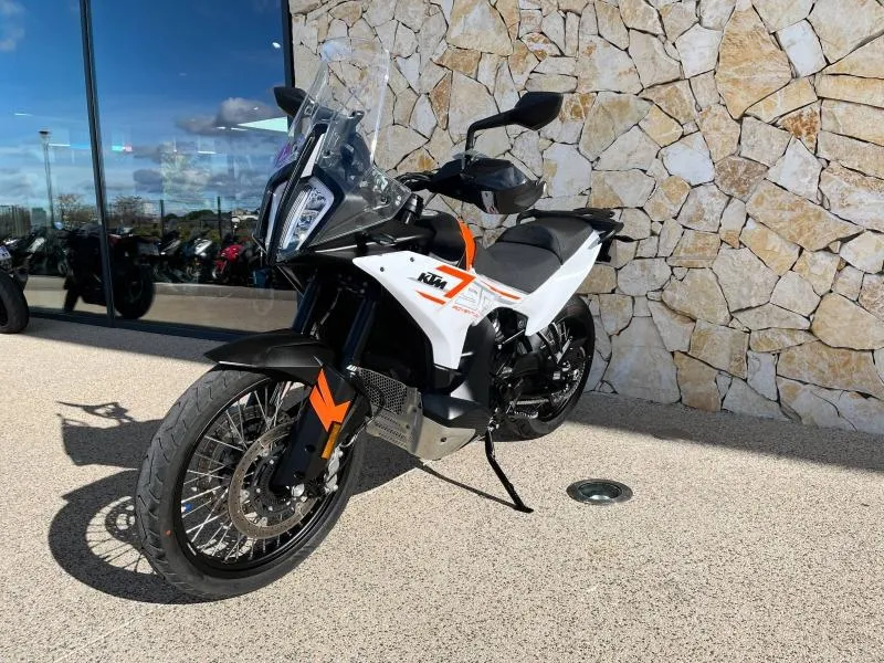 KTM 790 2024