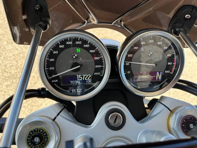 BMW 12 Nine T finition pro option 719 nineT