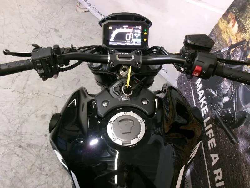 HONDA CB 1000 R+ 2023