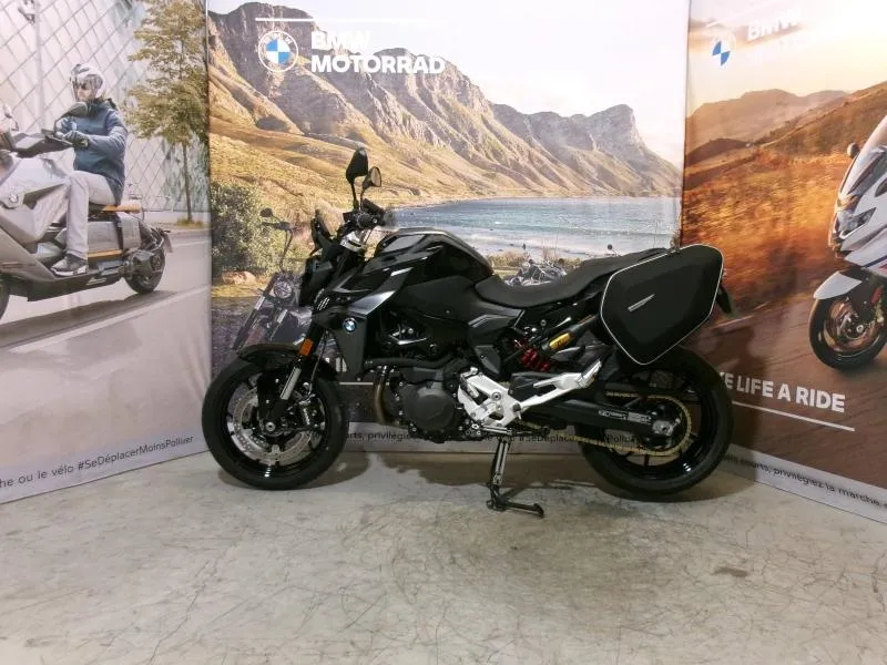 BMW F 900 R
