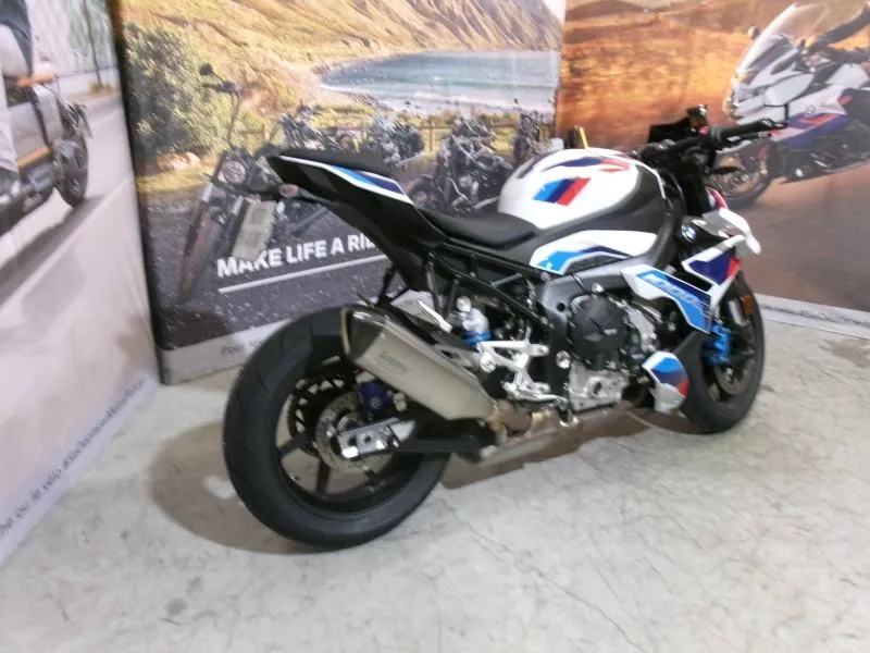 BMW M 1000 R 2025