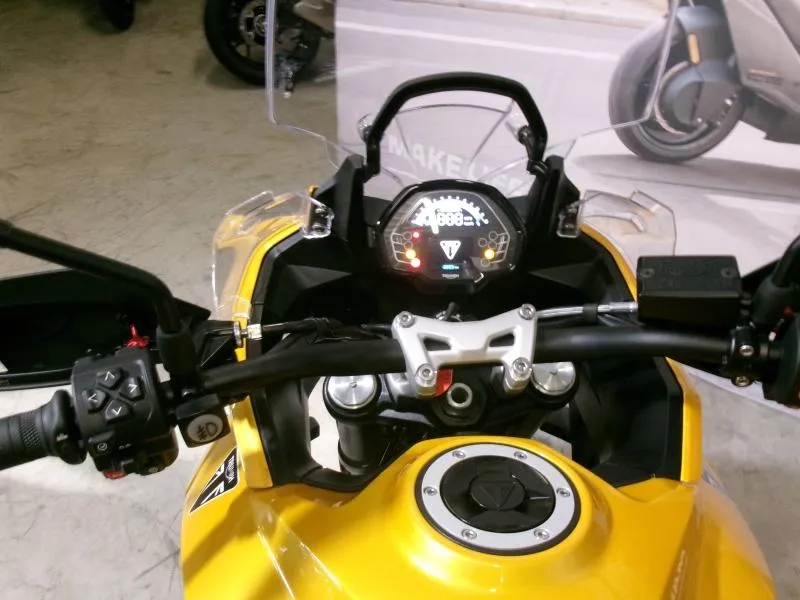 TRIUMPH Tiger Sport 800