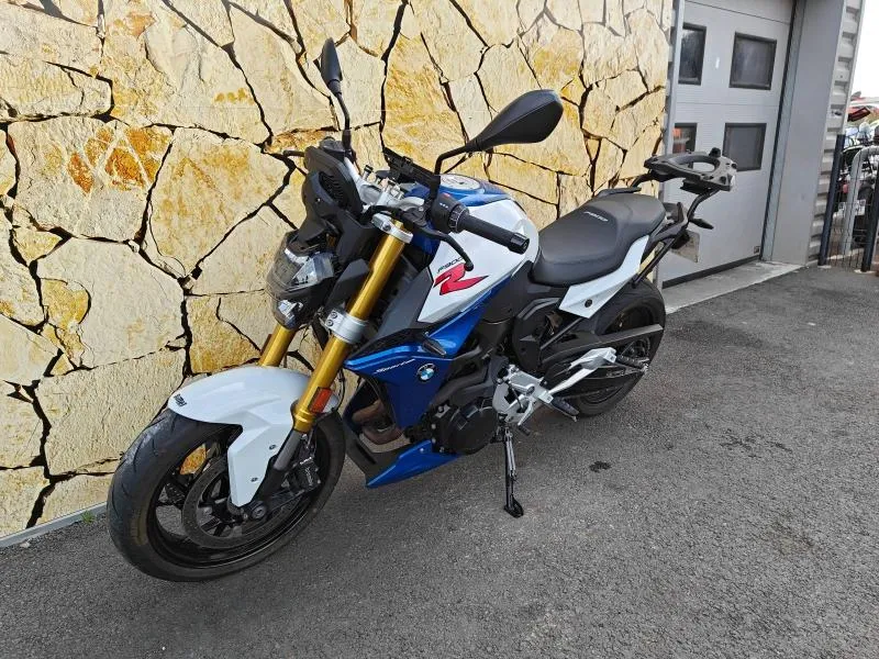 BMW F 900 R