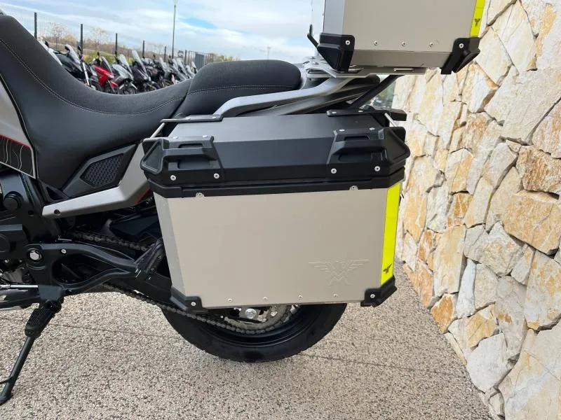 MOTO MORINI XCAPE R NR