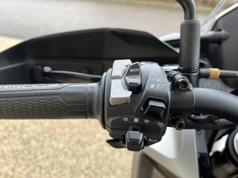 MOTO MORINI XCAPE R NR