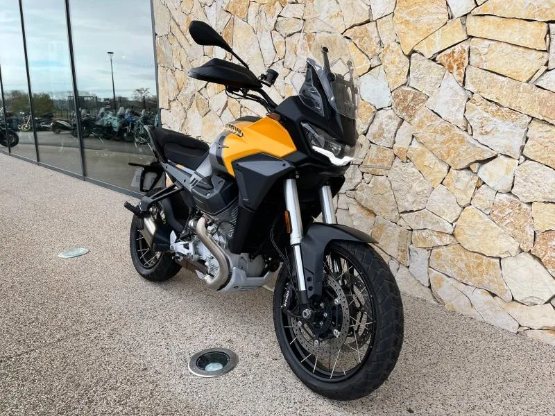 MOTO-GUZZI Stelvio 1000