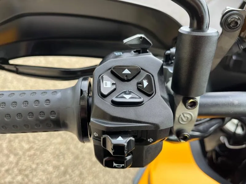 MOTO-GUZZI Stelvio 1000