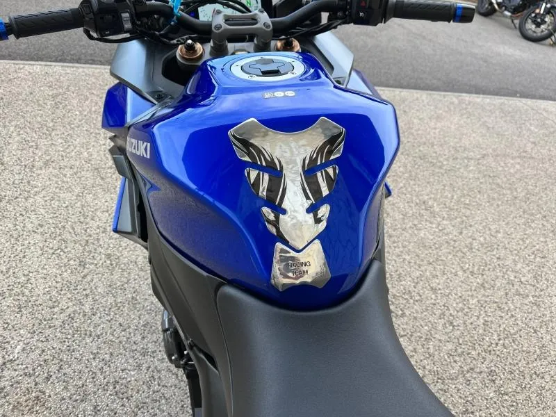 SUZUKI 1000 GT 2025 + options