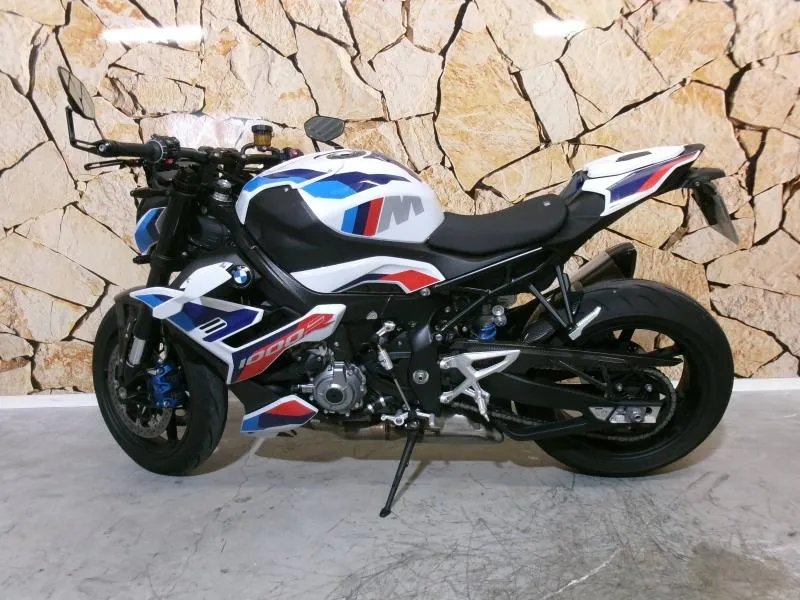 BMW M 1000 R