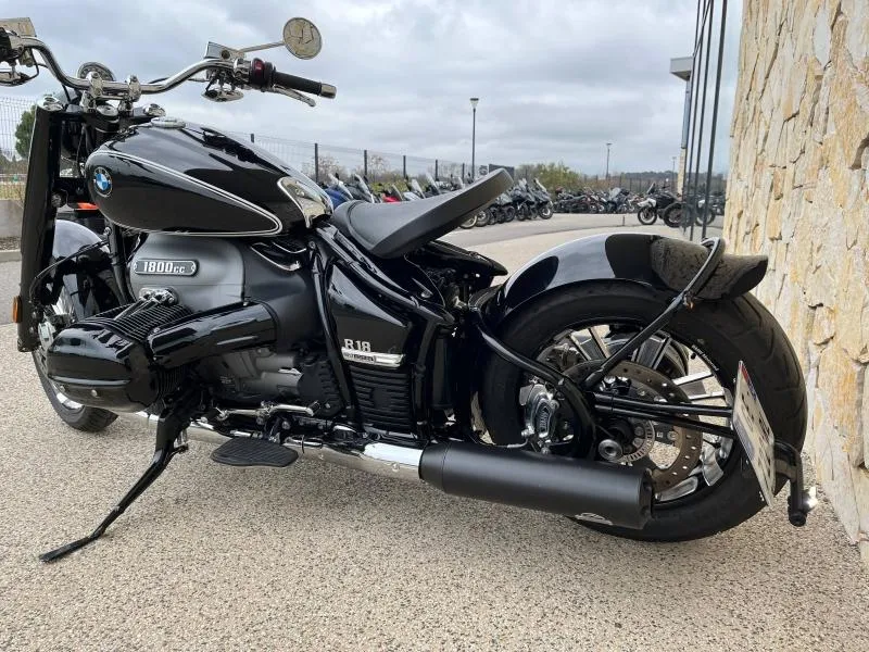 BMW 18 1800 B full options