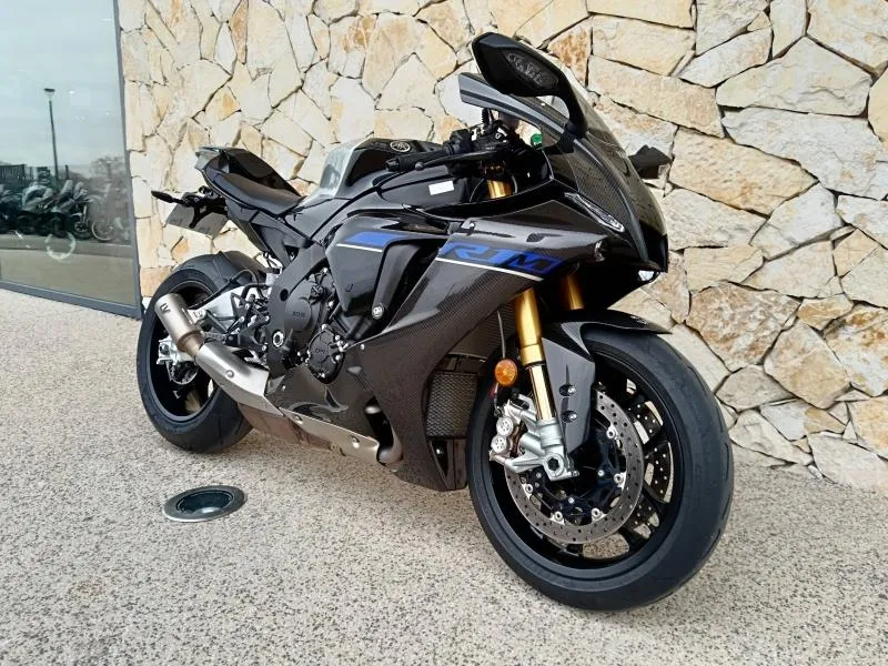 YAMAHA YZF-R1M 1000 2024