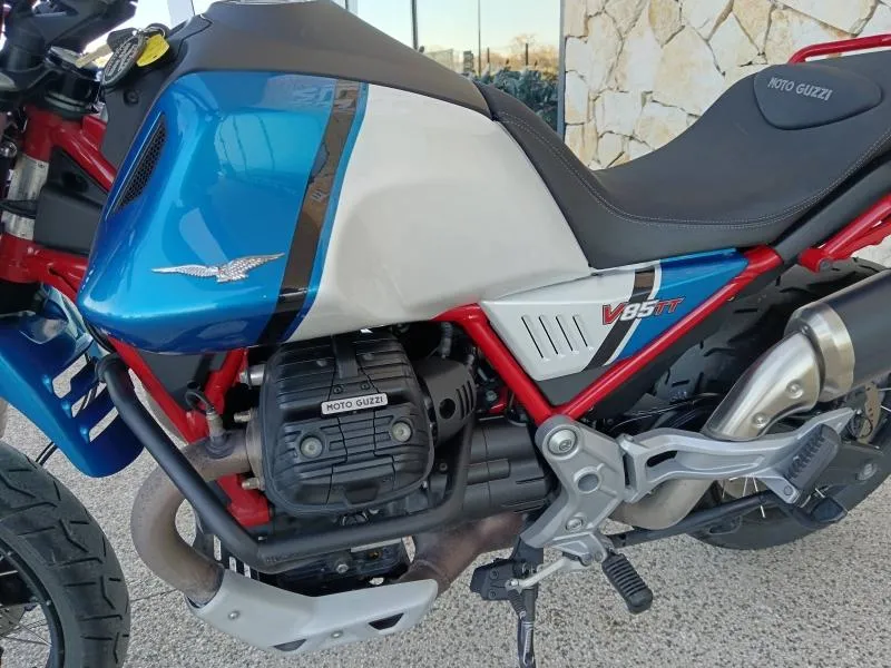 MOTO-GUZZI 850 Evocative Euro 5 + options