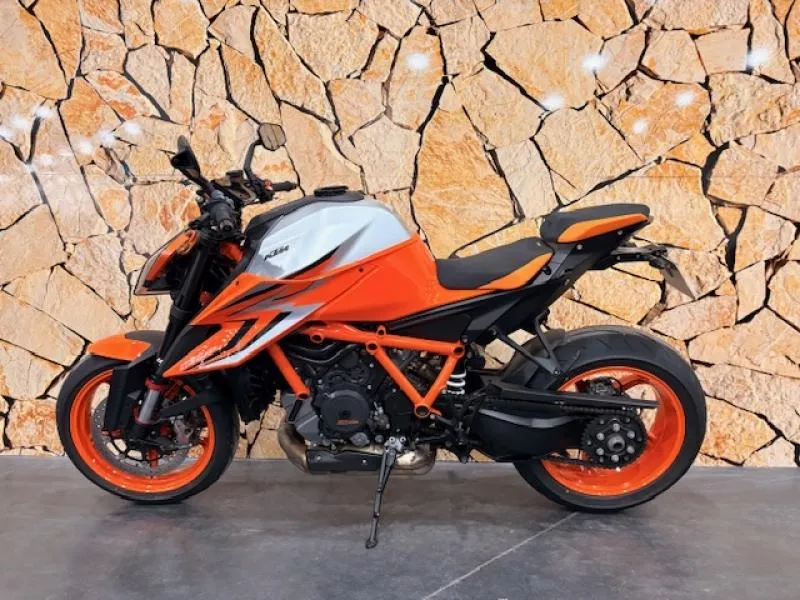 KTM Super Duke 1290 R ABS 2022