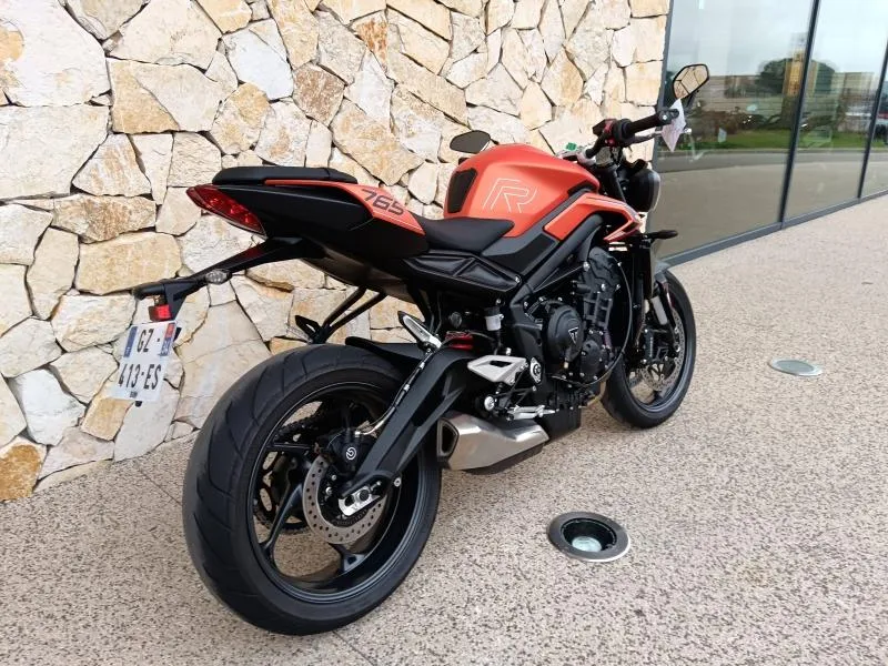 TRIUMPH 765 R 2024 120cv
