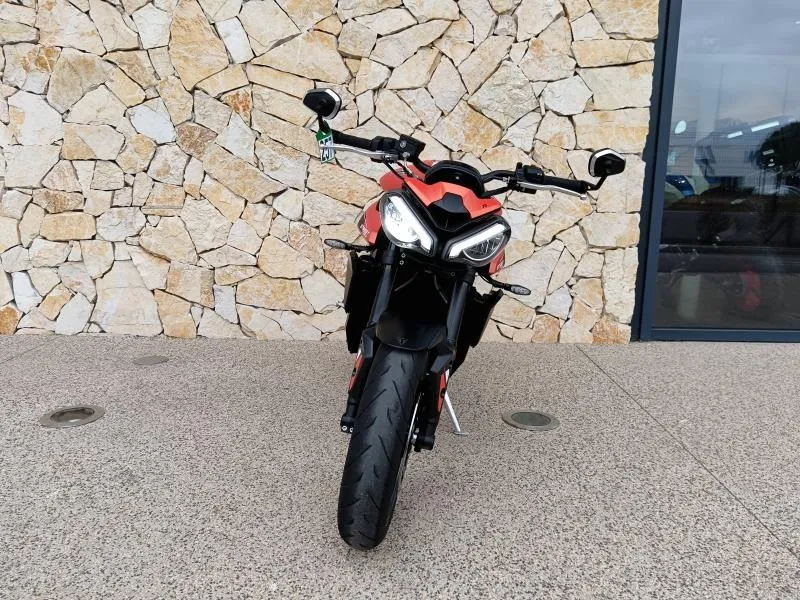 TRIUMPH 765 R 2024 120cv