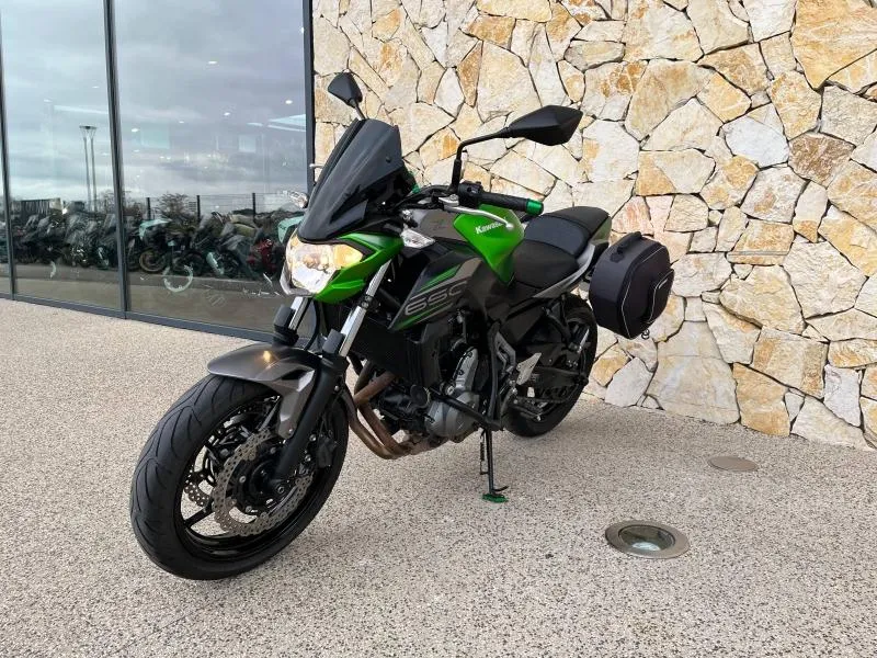 KAWASAKI 650 ABS 2018 A2