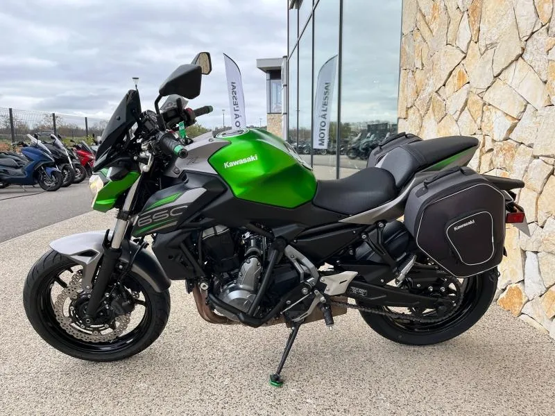 KAWASAKI 650 ABS 2018 A2