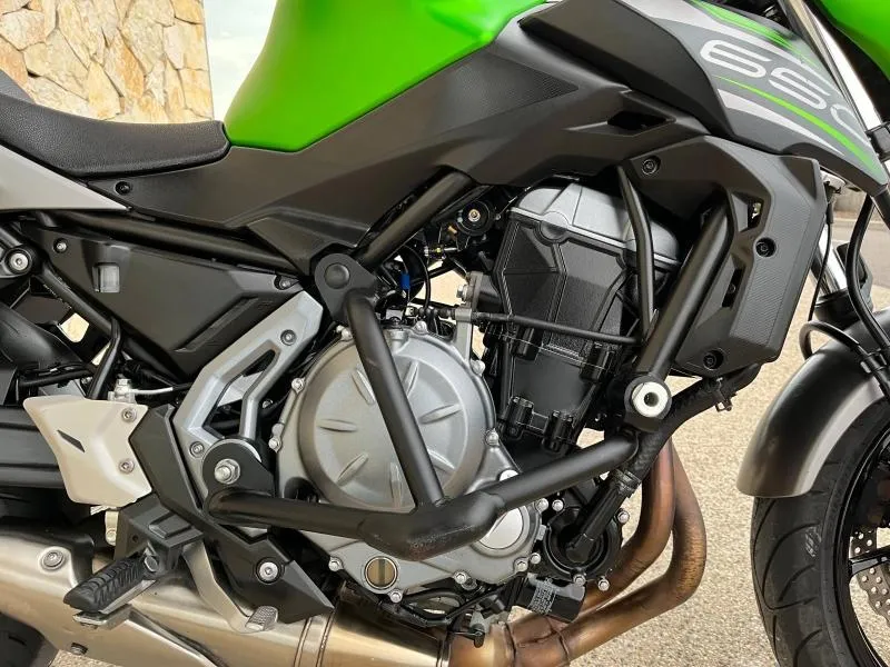 KAWASAKI 650 ABS 2018 A2