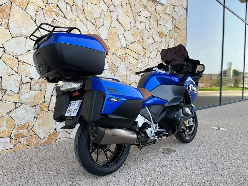 BMW 1250 RT AVEC AKRAPOVIC