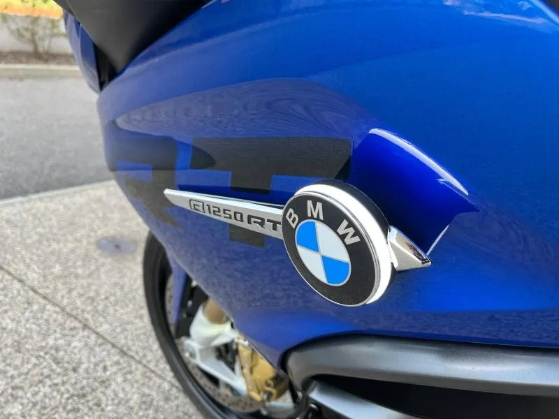 BMW 1250 RT AVEC AKRAPOVIC
