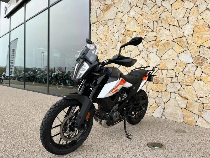KTM 390 2025