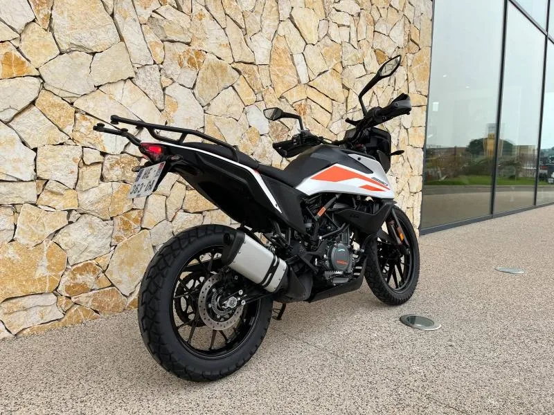 KTM 390 2025