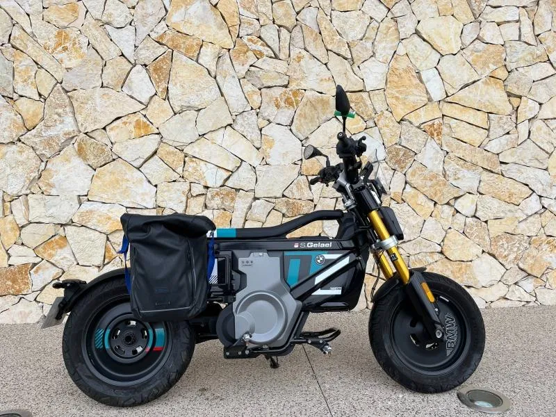 BMW CE02 full pack + sacoche.