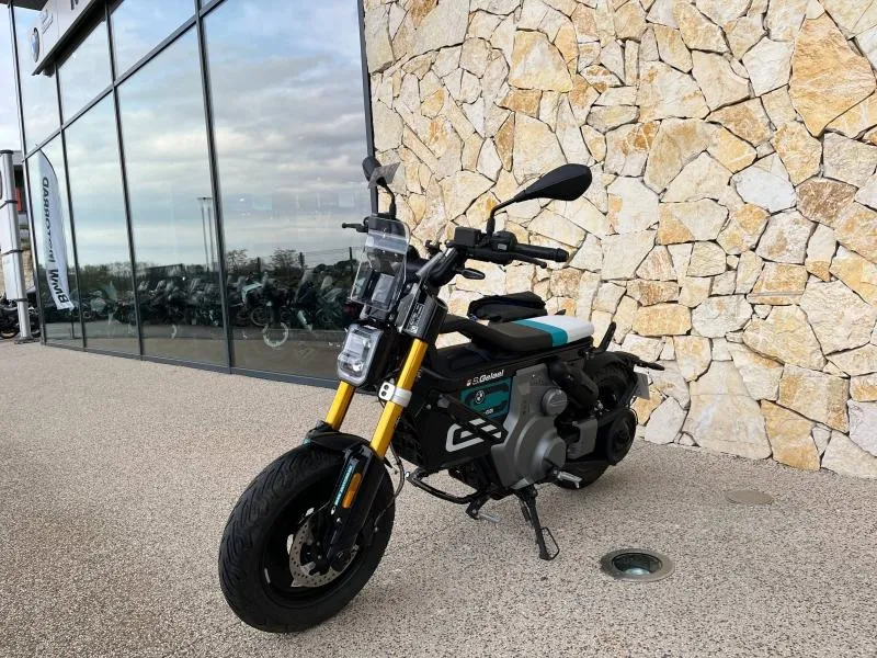 BMW CE02 full pack + sacoche.