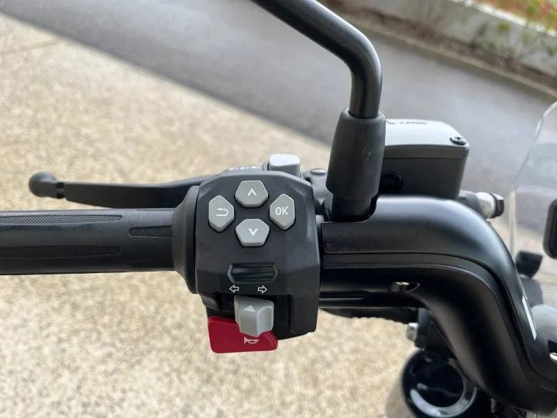 BMW CE02 full pack + sacoche.