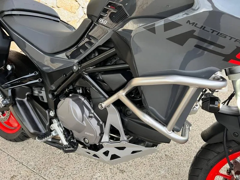DUCATI V2 937 Pack Touring + options