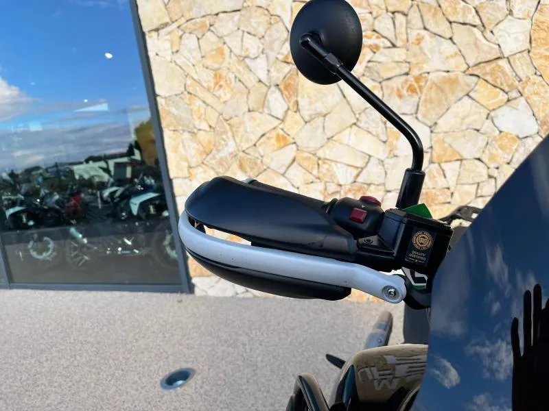 ROYAL ENFIELD 450 Hanle Black (Tubeless)