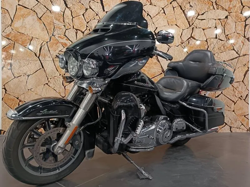 HARLEY-DAVIDSON Electra Glide Ultra Limited 1690 Noir ABS 2014