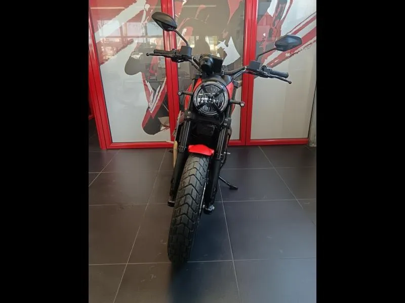 DUCATI Scrambler 800 Full Throttle