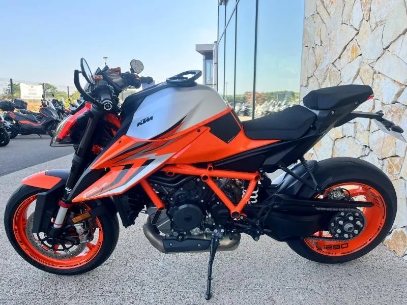 KTM Super Duke 1290 R ABS 2023