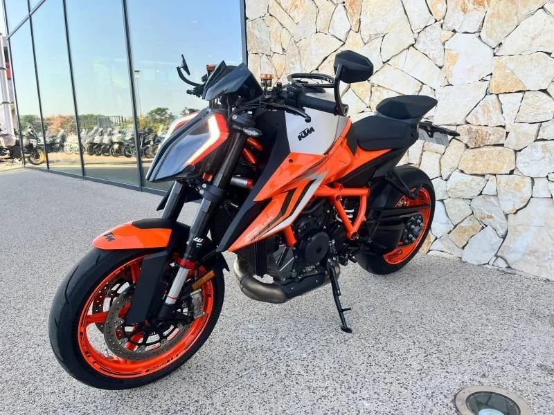 KTM Super Duke 1290 R ABS 2023