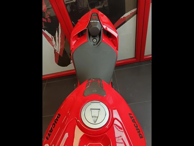 DUCATI 1103 Streetfighter V4 S