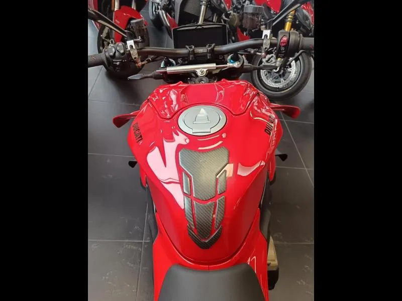 DUCATI 1103 Streetfighter V4 S